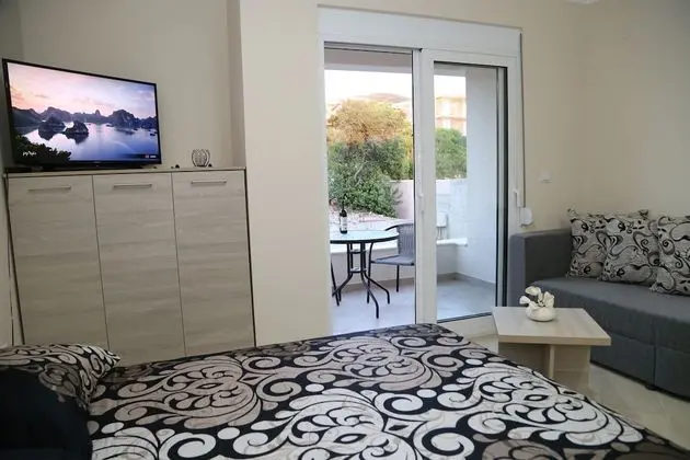 Standard Stüdyo, Birden Çok Yatak, Sigara İçilmez