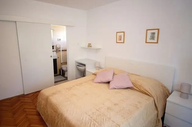 Apart Daire, 2 Yatak Odası, Sigara İçilmez