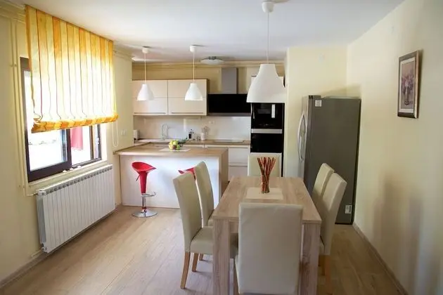 Apart Daire, 2 Yatak Odası, Sigara İçilmez