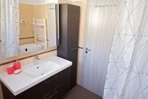 Apart Daire, 2 Yatak Odası, Sigara İçilmez