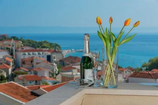 Süit, Balkon
