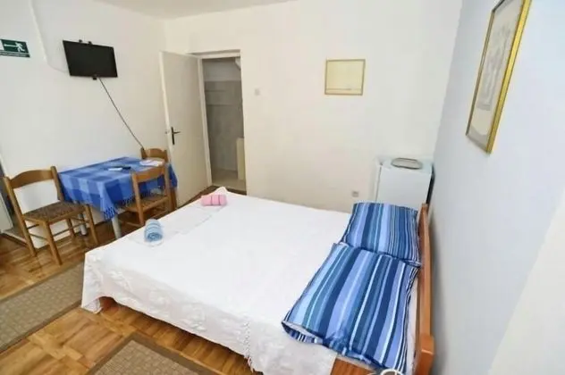 Tek Büyük Yataklı Oda