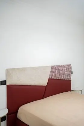 Family Oda, 1 En Büyük (King) Boy Yatak ve Çekyat, Sigara İçilmez, Banyolu/Duşlu