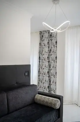 Royal Oda, 1 En Büyük (King) Boy Yatak ve Çekyat, Sigara İçilmez, Banyolu/Duşlu