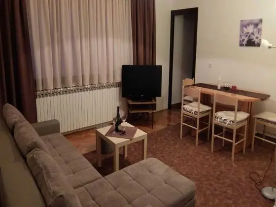 Apart Daire (One Bedroom Apartment with Balcony)