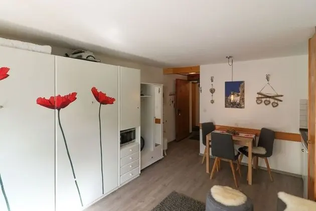 Studio 303 Gueven (Cleaning Fee 70 CHF)