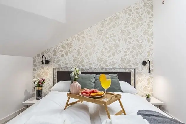 Tek Büyük Yataklı Oda (1)