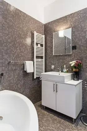 Tek Büyük Yataklı Oda, Sıcak Su Havuzu (3)