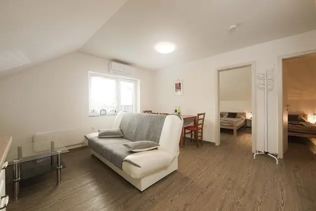 Apart Daire, Bahçe Manzaralı