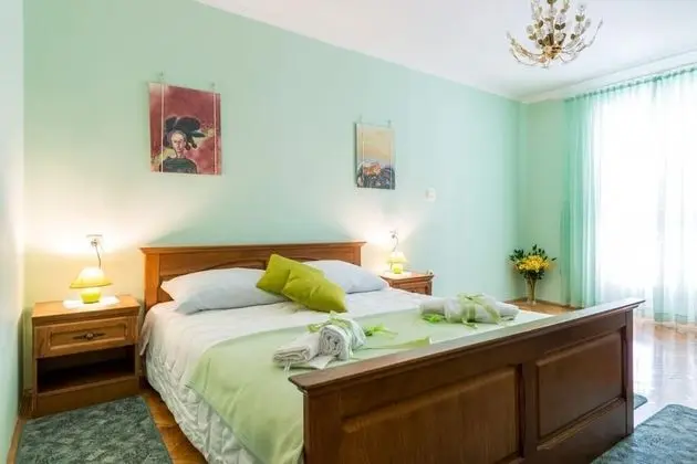 Tek Büyük Yataklı Oda, Teras