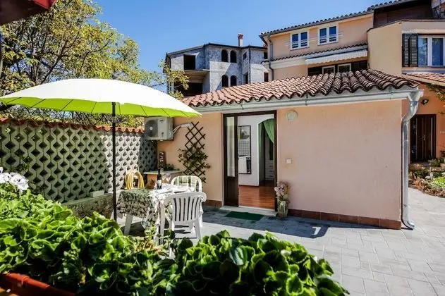 Basic Apart Daire, Veranda