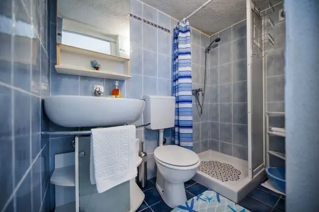 Basic Apart Daire, Veranda