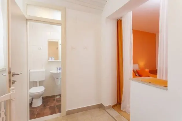 Economy Tek Büyük Yataklı Oda (3)