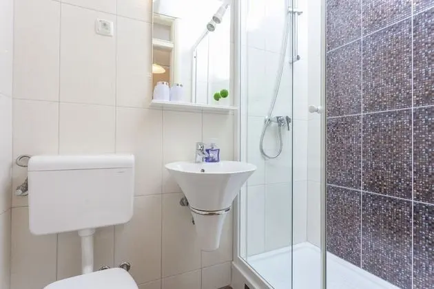 Economy Tek Büyük Yataklı Oda (3)