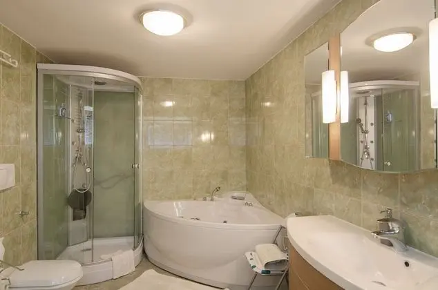 Classic Apart Daire, Bahçe Manzaralı