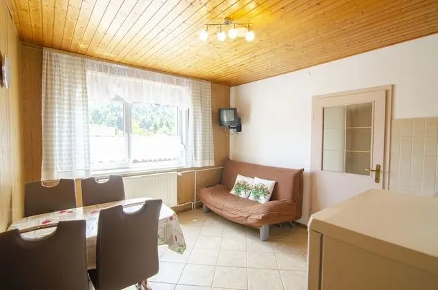 Family Apart Daire, Dağ Manzaralı