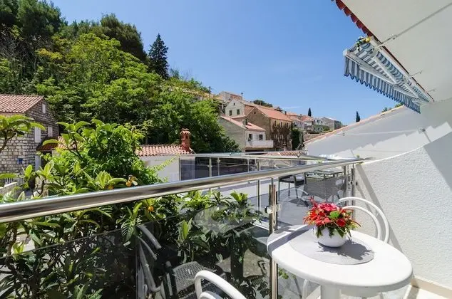 Basic Tek Büyük Yataklı Oda, Balkon, Bahçe Manzaralı