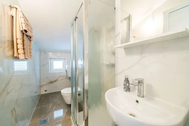 Basic Tek Büyük Yataklı Oda, Balkon, Bahçe Manzaralı