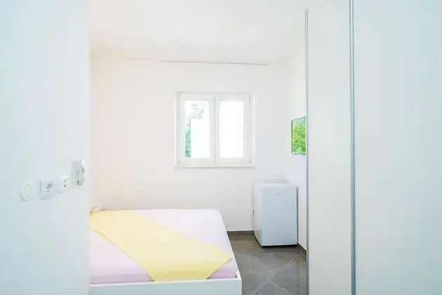 Standard Tek Büyük Yataklı Oda, Veranda, Bahçe Manzaralı