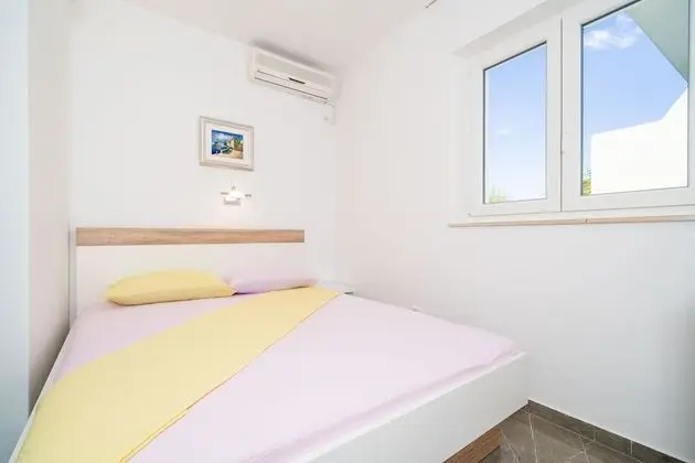 Standard Tek Büyük Yataklı Oda, Veranda, Bahçe Manzaralı