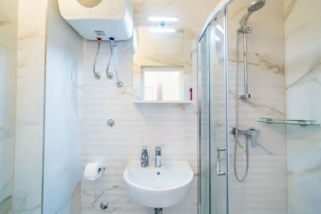 Standard Tek Büyük Yataklı Oda, Veranda, Bahçe Manzaralı