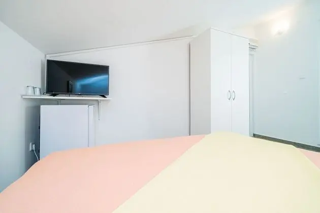 Tek Büyük Yataklı Oda, Veranda, Bahçe Manzaralı