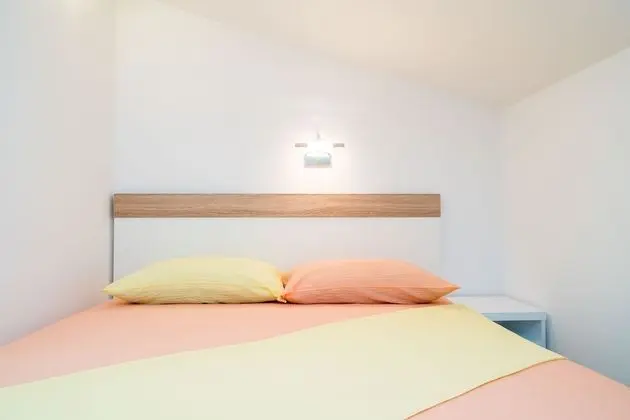 Tek Büyük Yataklı Oda, Veranda, Bahçe Manzaralı