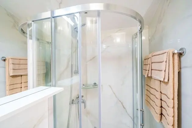 Tek Büyük Yataklı Oda, Veranda, Bahçe Manzaralı