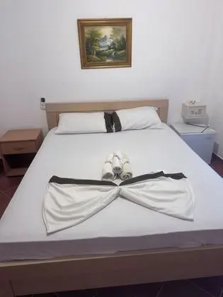 Tek Büyük Yataklı Oda, Kısmi Deniz Manzaralı