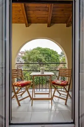 Basic Tek Büyük Yataklı Oda