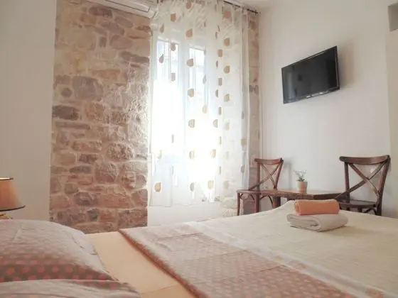 Tek Büyük Yataklı Oda, Bahçe Manzaralı