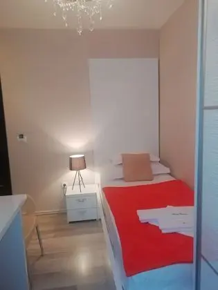 Tek Kişilik Oda, 1 Tek Kişilik Yatak