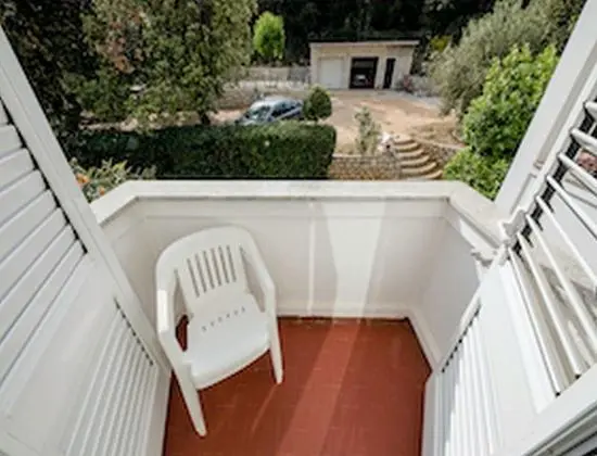 Tek Büyük Yataklı Oda (Double Room with Balcony)
