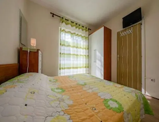 Tek Büyük Yataklı Oda (Double Room with Balcony)