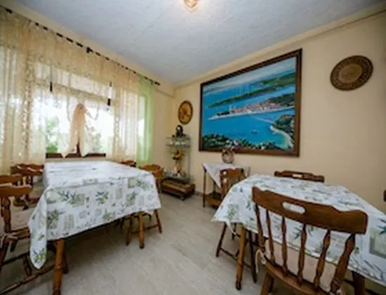 Tek Büyük Yataklı Oda (Double Room with Balcony)