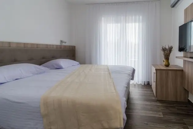Standard Tek Büyük veya İki Ayrı Yataklı Oda