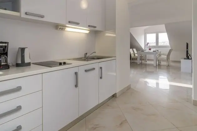 Superior Apart Daire, 2 Yatak Odası, Mutfak, Deniz Manzaralı