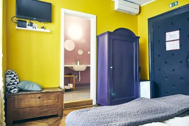 Tek Büyük veya İki Ayrı Yataklı Oda