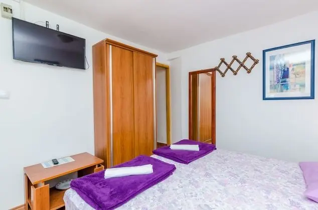 Tek Büyük veya İki Ayrı Yataklı Oda, Balkon, Deniz Manzaralı