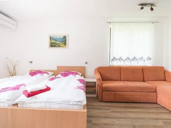 Family Apart Daire, Banyolu/Duşlu, Dağ Manzaralı (Apartma hiša)
