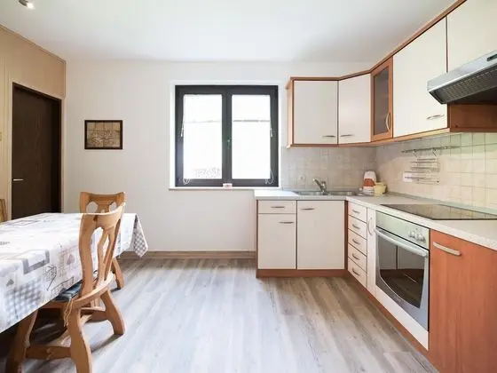 Family Apart Daire, Banyolu/Duşlu, Dağ Manzaralı (Apartma hiša)