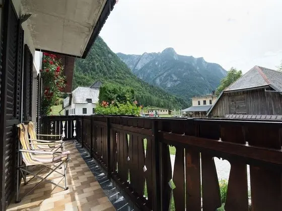 Family Apart Daire, Banyolu/Duşlu, Dağ Manzaralı (Apartma hiša)