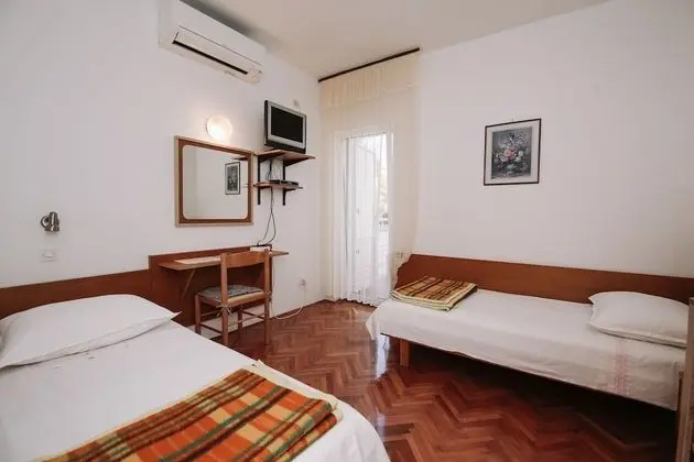 Twin room with view (room 1)