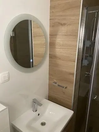 Stüdyo, Bahçe Manzaralı