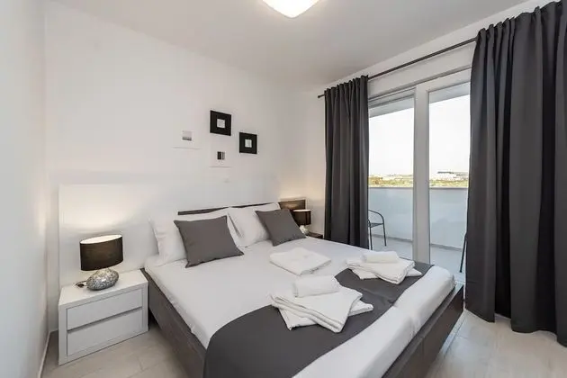 Tek Büyük Yataklı Oda, Balkon