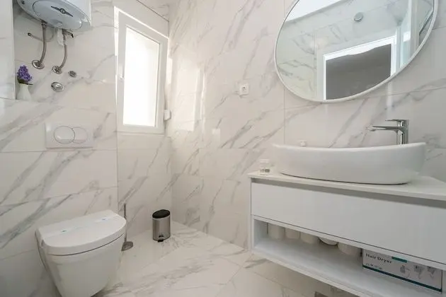 Tek Büyük Yataklı Oda, Balkon