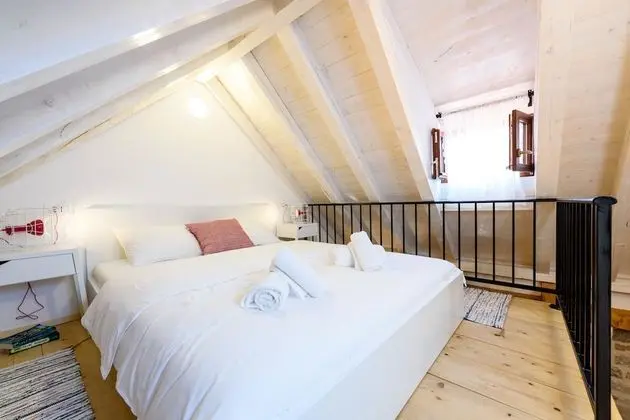 Gallery Çatı Katı (Loft)