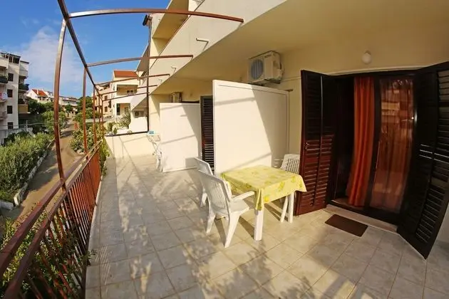 Classic Tek Büyük Yataklı Oda, Balkon, Bahçe Manzaralı