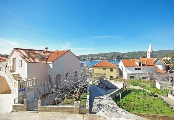 Apart Daire (2-Bedroom Apt with Terrace n Sea View)