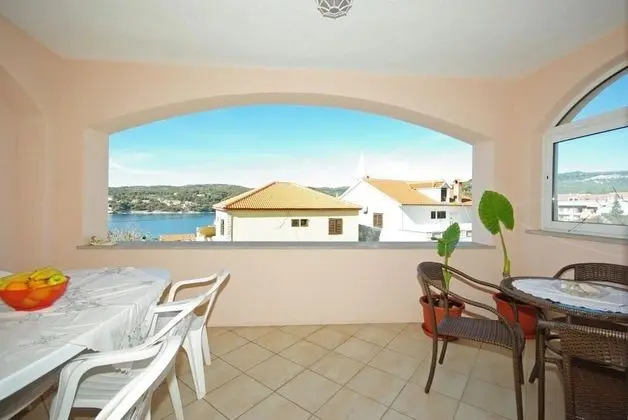Apart Daire (2-Bedroom Apt with Terrace n Sea View)